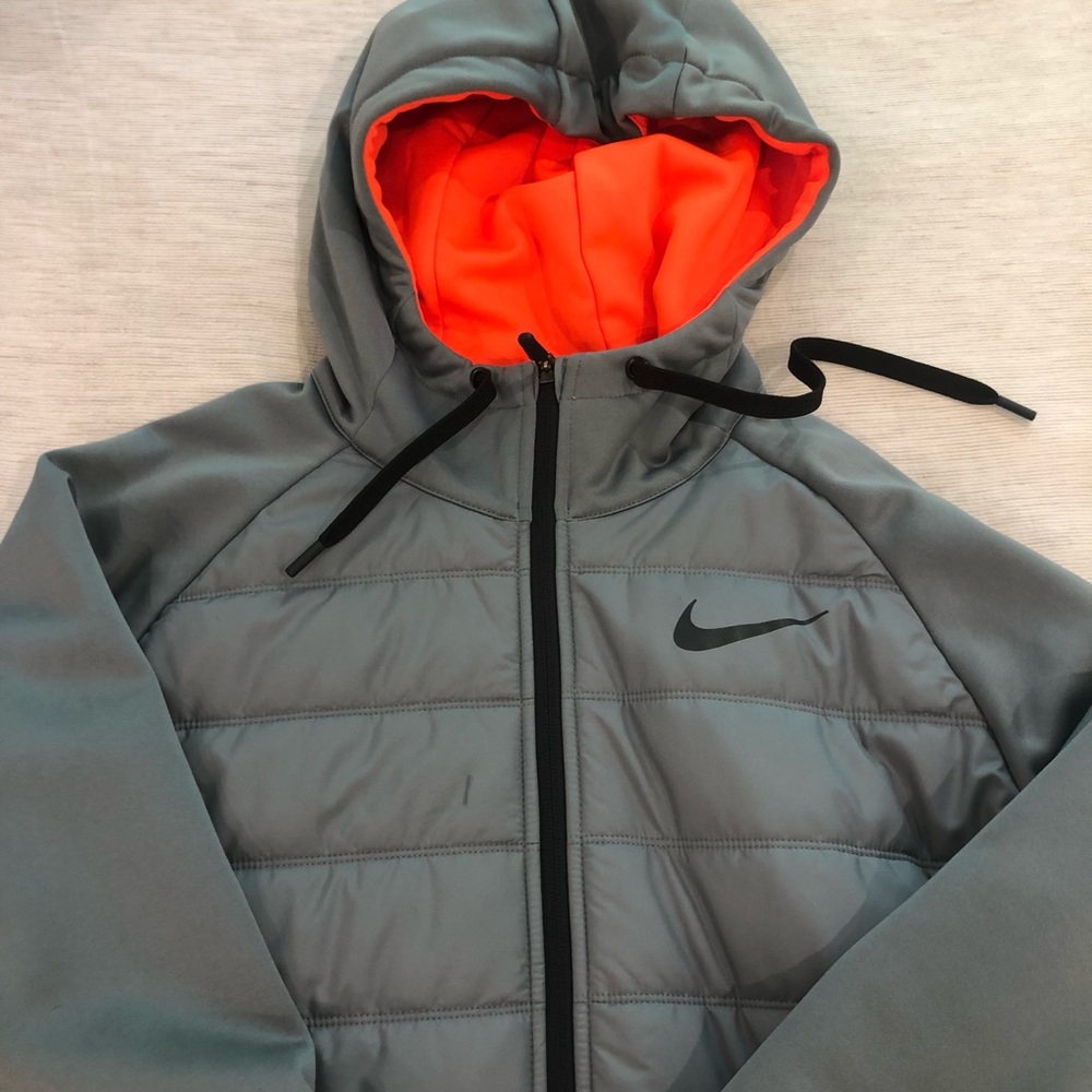 Nike sweatshirt